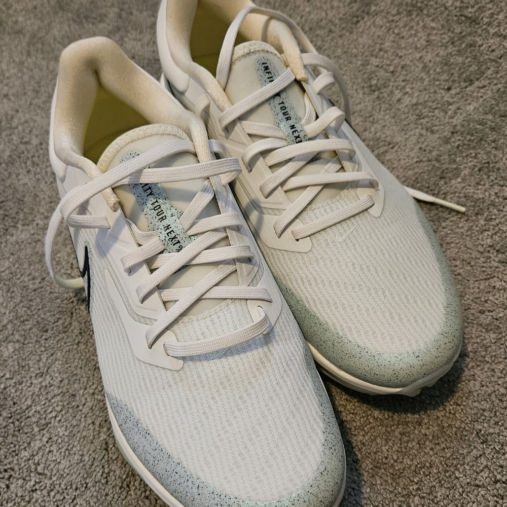 Nike Men's White and Gray Sneakers - Picture 2 of 4